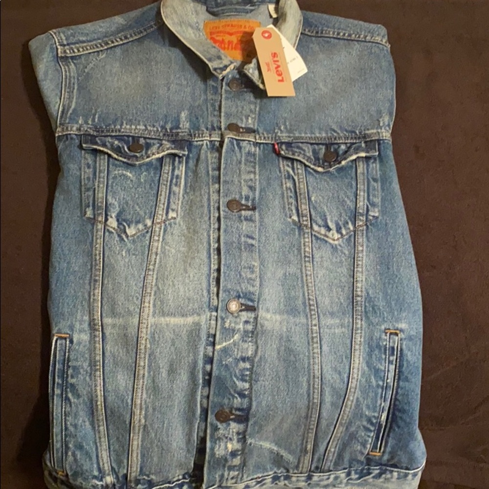 Men’s stone wash (XXL size) Levi’s Jean Jacket